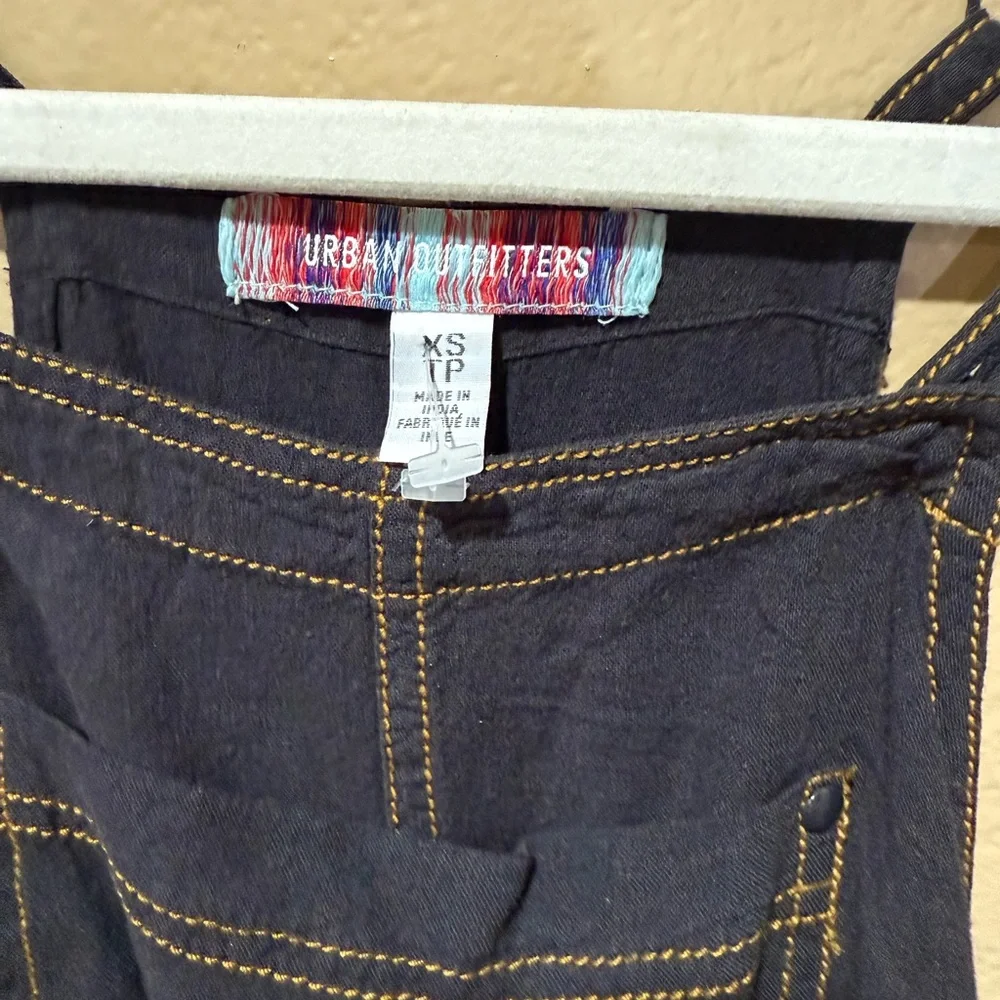 Urban‎ Outfitters Black Overalls Relaxed Fit
